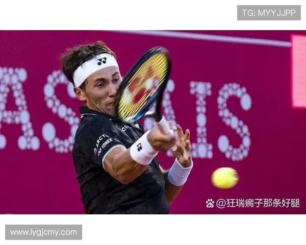 南京网球队状态引发热议球迷对表现和战术展开激烈讨论