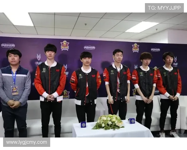 英雄联盟热点分析：深入探讨WE战队的边路渗透策略与战术运用