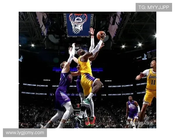 2009年火箭队与湖人队激战回顾:经典对决与精彩瞬间分析 2009年火箭队与湖人队激战回顾:经典对决与精彩瞬间分析