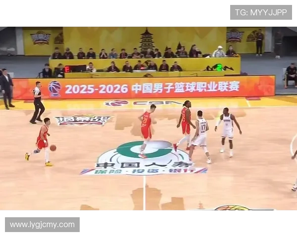 广厦队与四川队精彩对决集锦回顾展现篮球魅力与团队精神