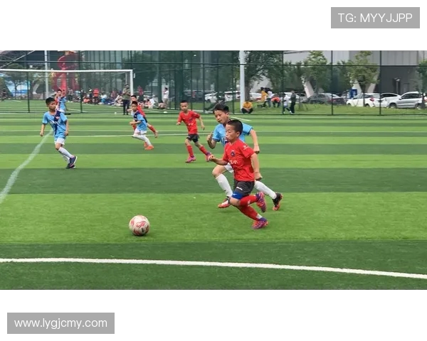 广州足球队在城市联赛中的崛起与挑战背后的故事探秘